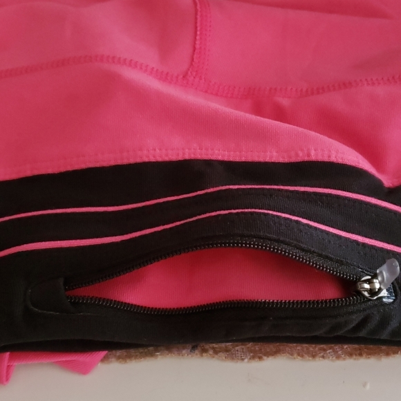 Womens nike capri with pocket - Picture 4 of 4